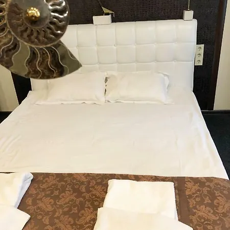 Solid Otel *